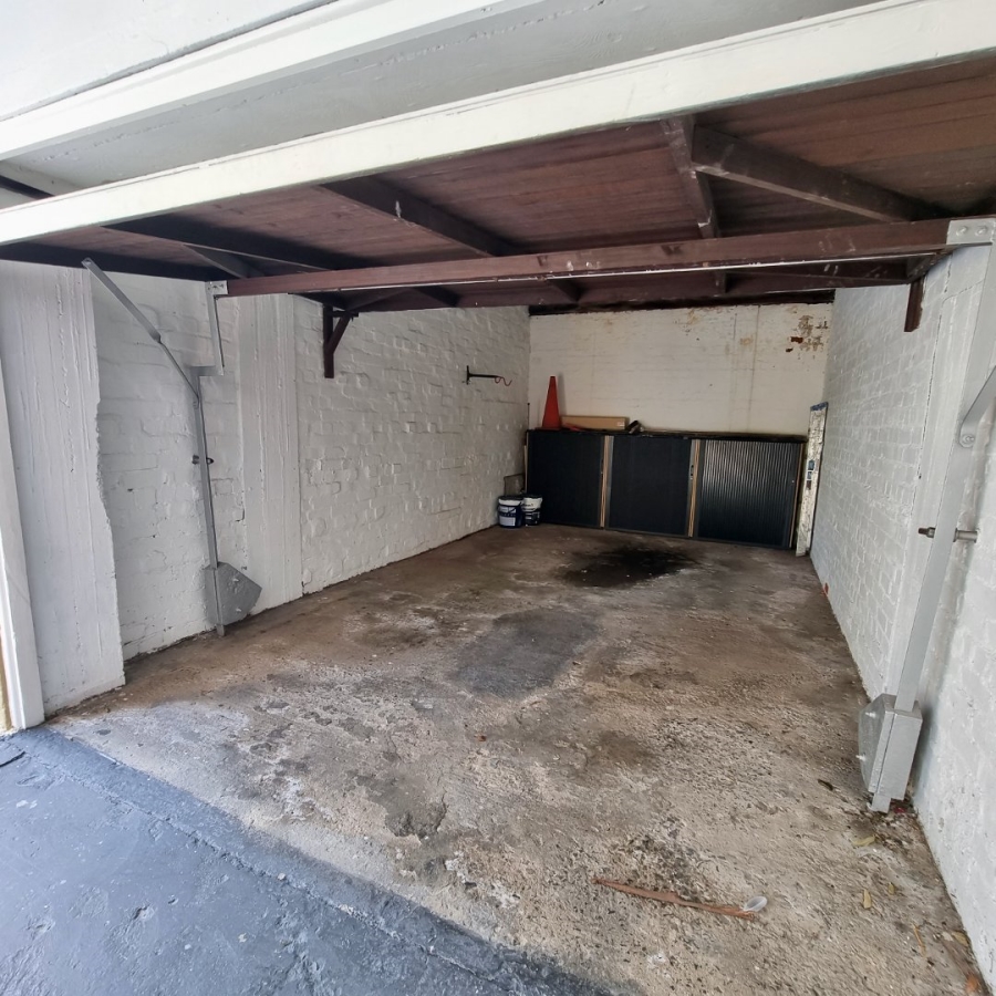 3 Bedroom Property for Sale in Sea Point Western Cape